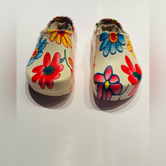 Birkenstock Super Birki Floral Clog - Picture 6 of 11